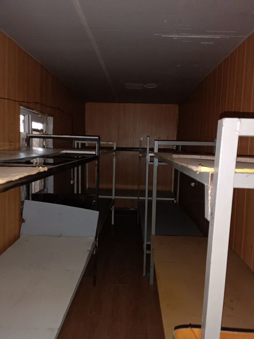 Кантенер домик с краватом