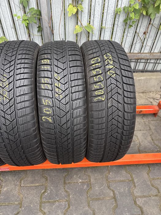 Anvelope Iarna 205/55/19 Pirelli SottoZero 3 205 55 19 R19