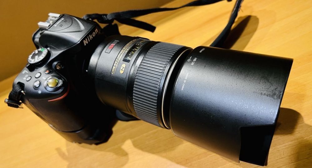 Obiectiv NIKON 105 mm f/2.8G VR Micro AF-S !