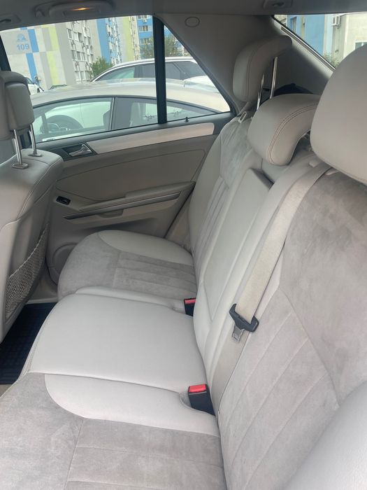 Мерцедес МЛ 350 4 MATIC газ