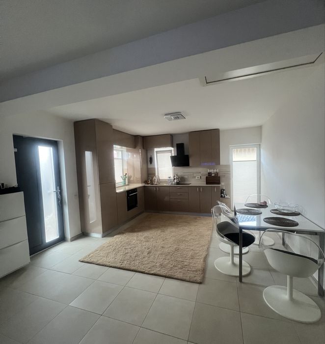 Particular vand casa individuala tip parter in Comuna Berceni - Vidra