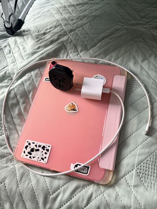 Ipad 11 A16 2025 Wi-Fi розовый