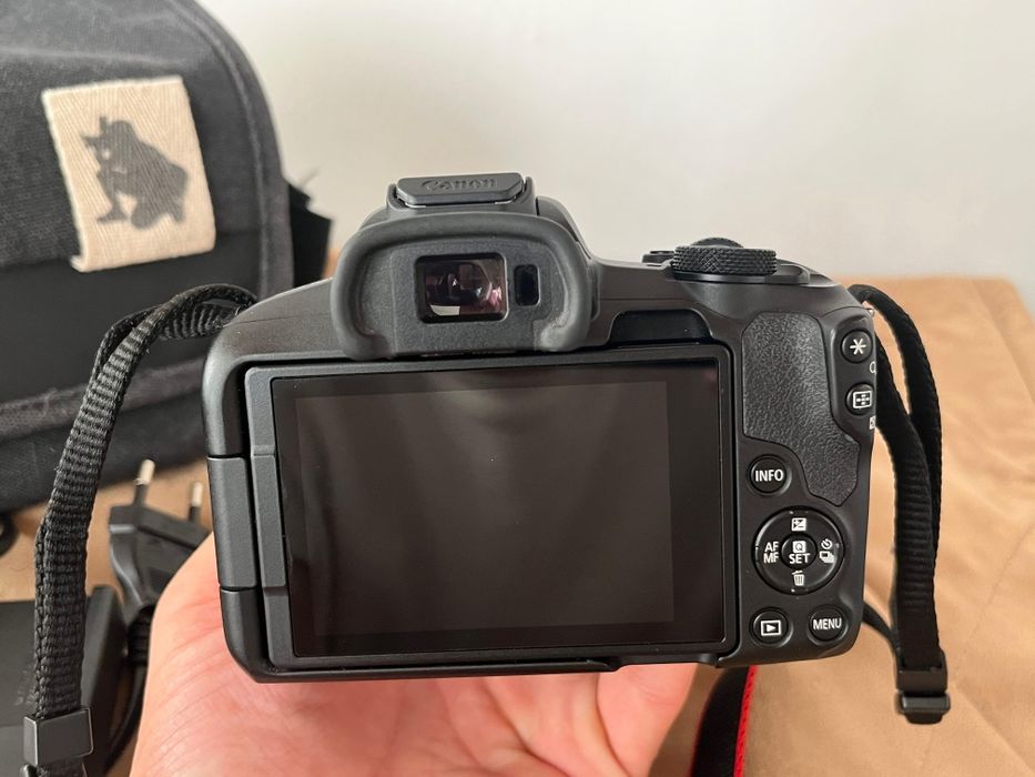 Canon r50 18-45кит