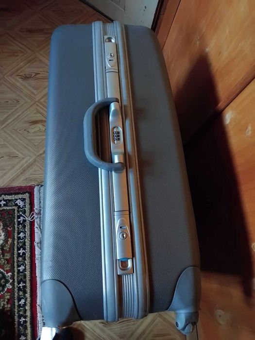 Куфар Естил, голям размер