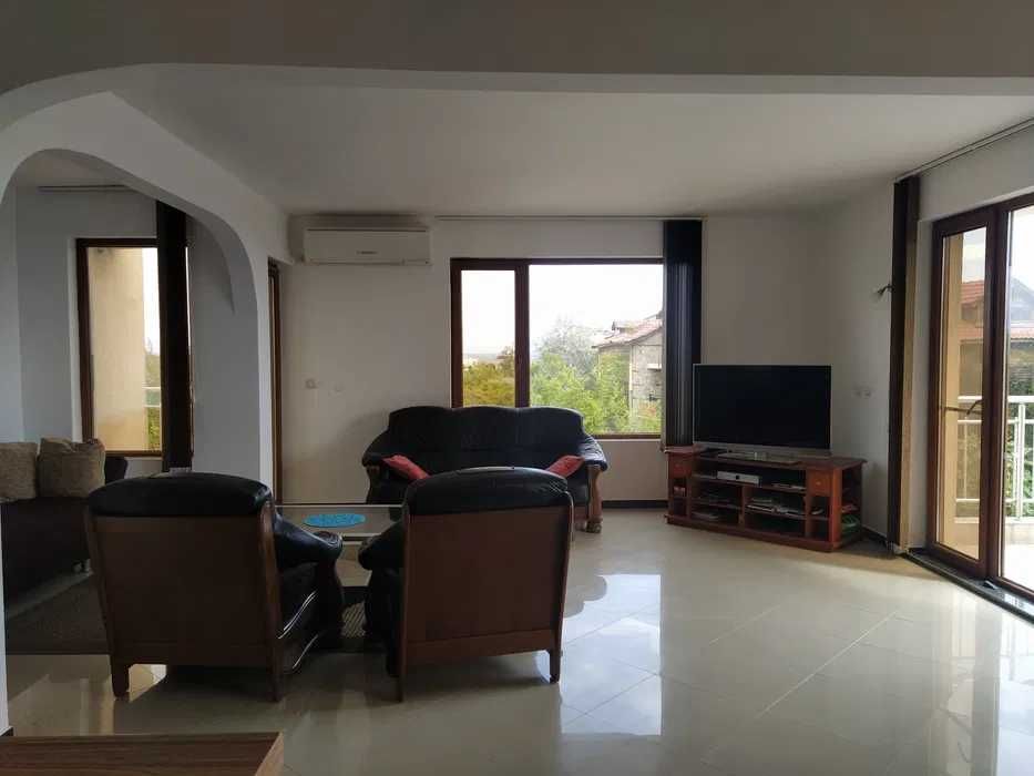 Продава се Къща в Созопол - 430 кв.м за 1047 €/кв.м - Снимка #2