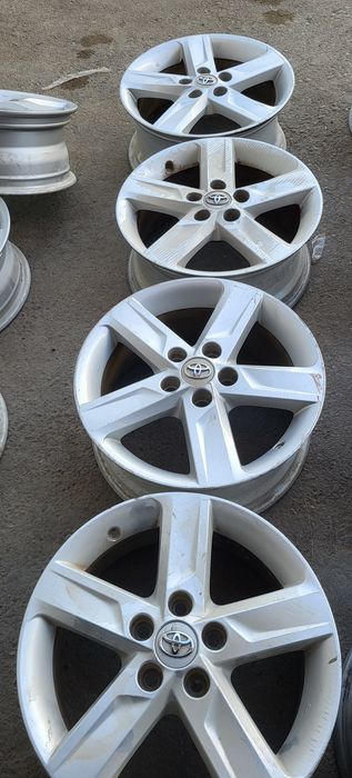 Диска R 17 Camry 50