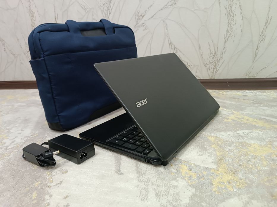 Ноутбук ACER + Сумка Windows 10.