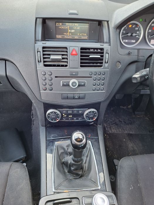 МЕРЦЕДЕС Mercedes C200 click Ц200 204 цди клас