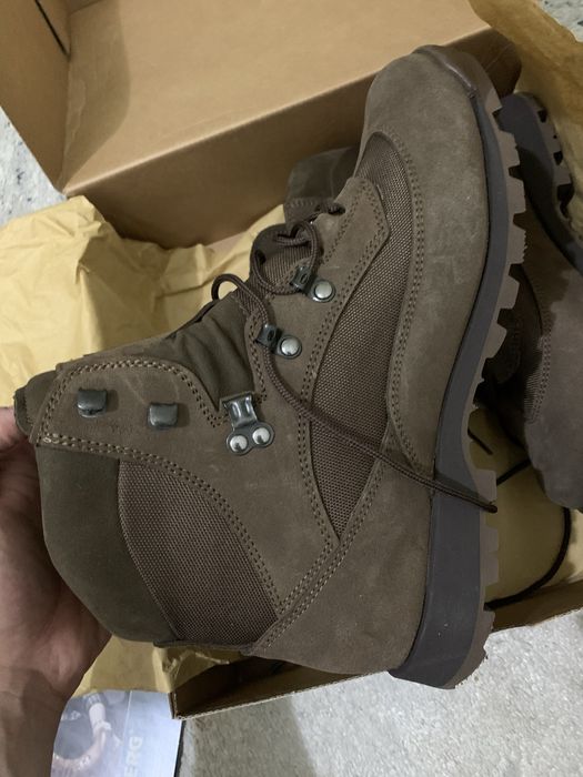 Продаются военные ботинки