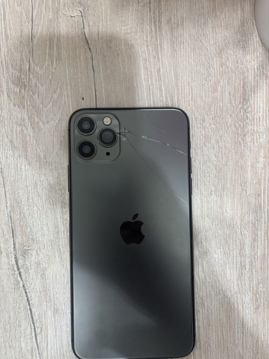 Iphone 11 pro max 512 tali esim ham bor olegola tel qlorla kelshamz