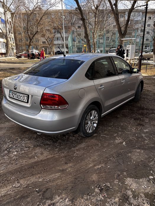 Volkswagen Polo Sedan, рестайлинг