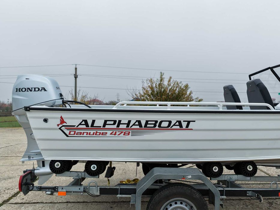 AlphaBoat A480 Barca din aluminiu