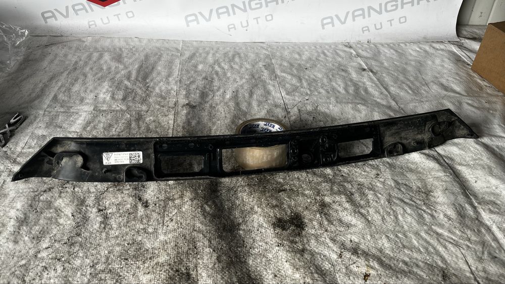 Porsche Cayenne багажна лайстна