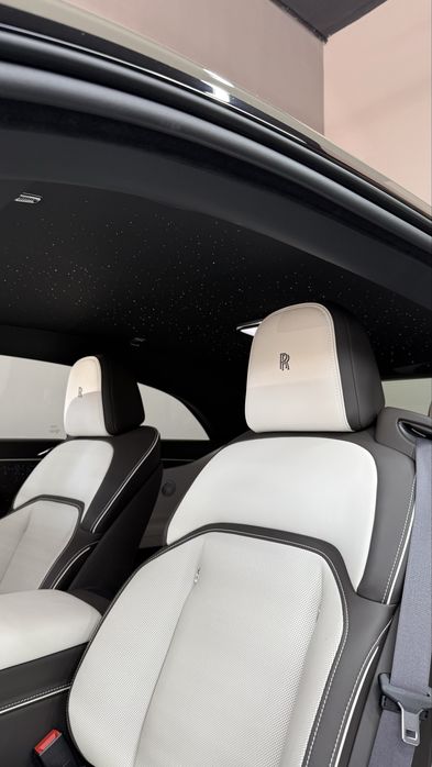 Rolls Royce Spectre Black Badge