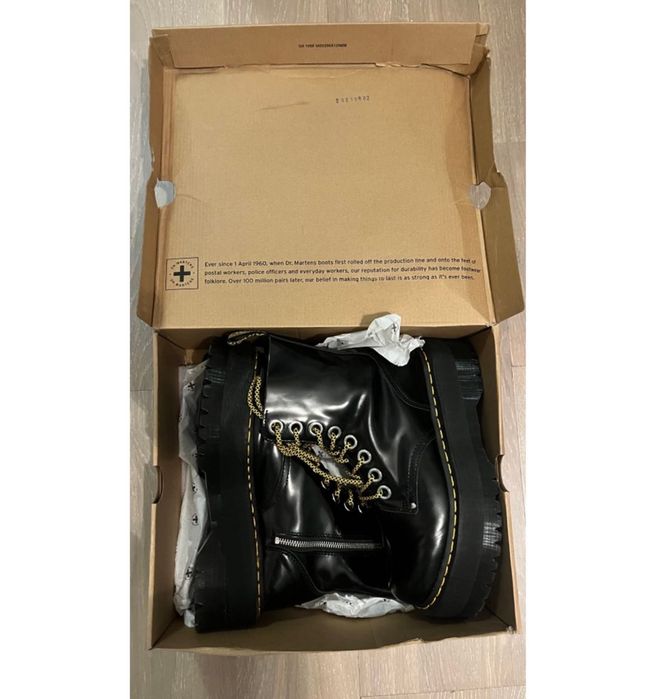 Dr. Martens Jadon Max