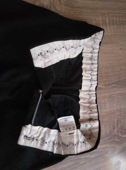 Деловые брюки 34 размер