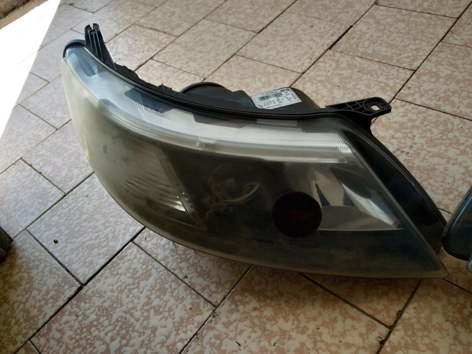 Фар ,комплект за Saab 93 ,2008г