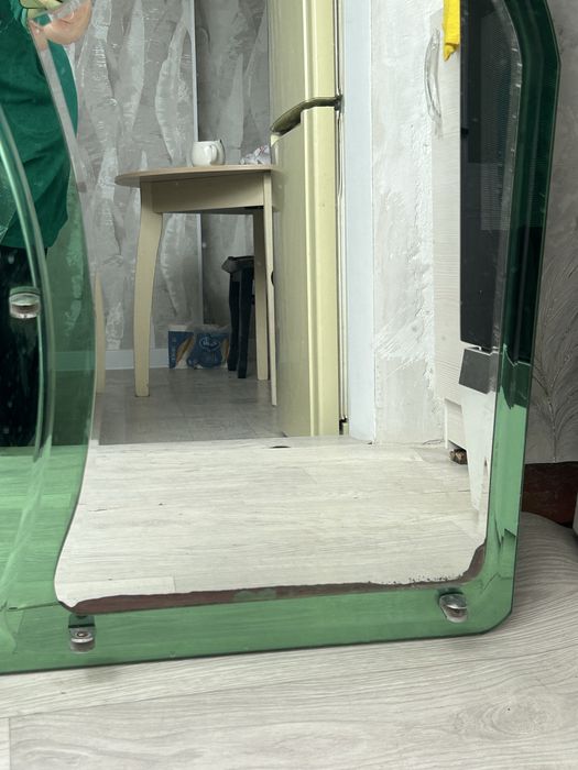 Зеркало настенное