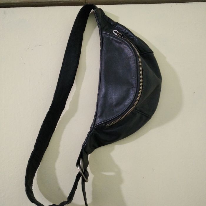 Продам кожаный рюкзак сумки..