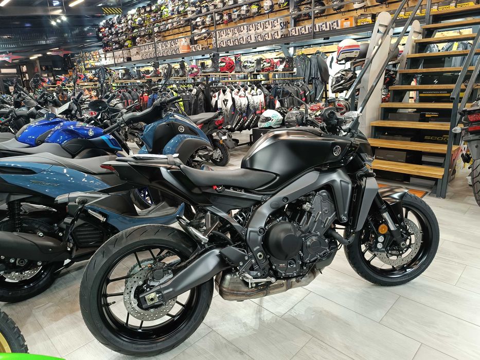 Yamaha MT-09  model 2025  0km-pret PROMO prin EST BIKE Campina
