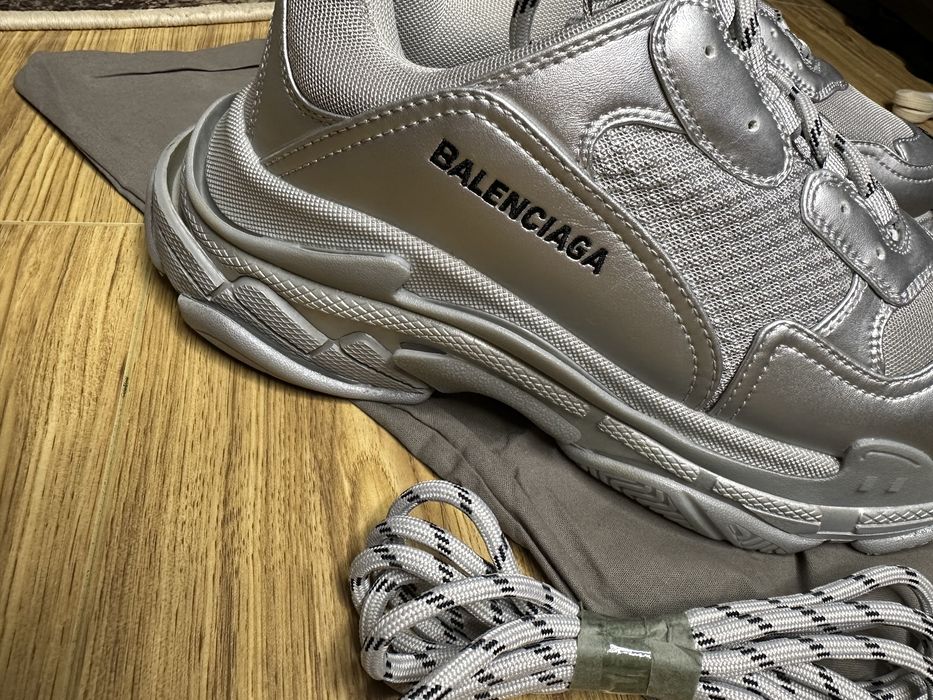 Balenciaga triple s