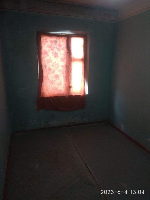 Toshkent viloyati Bekobod shahar 13-mkrda 3 xonali xonadon sotiladi