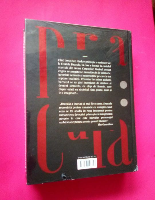 Carte DRACULA de Bram Stoker - NOUĂ sigilată
