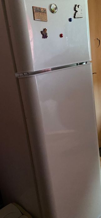 Продам холодильник