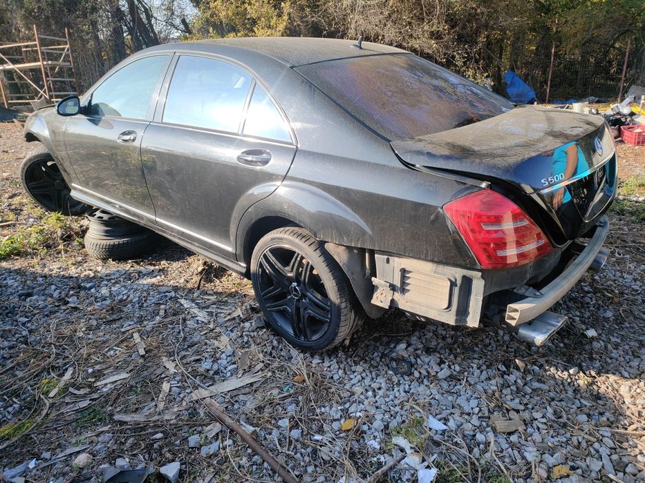 Продавам на части Мерцедес S500 W221 на части 388кс