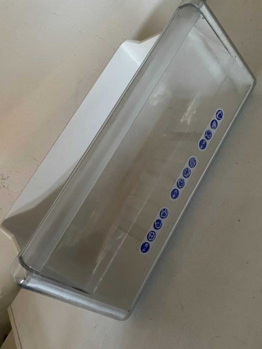 Sertar masina spalat congelator combina frigider Indesit Whirlpool