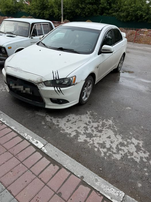 Продам Митсубиси лансер