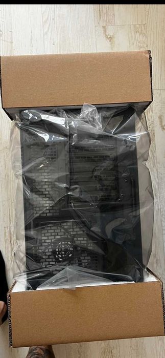 Чисто нова компютърна кутия Phanteks XT View Satin Black – Неразопакована!