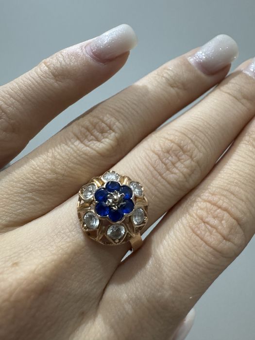 Кольцо с сафиром