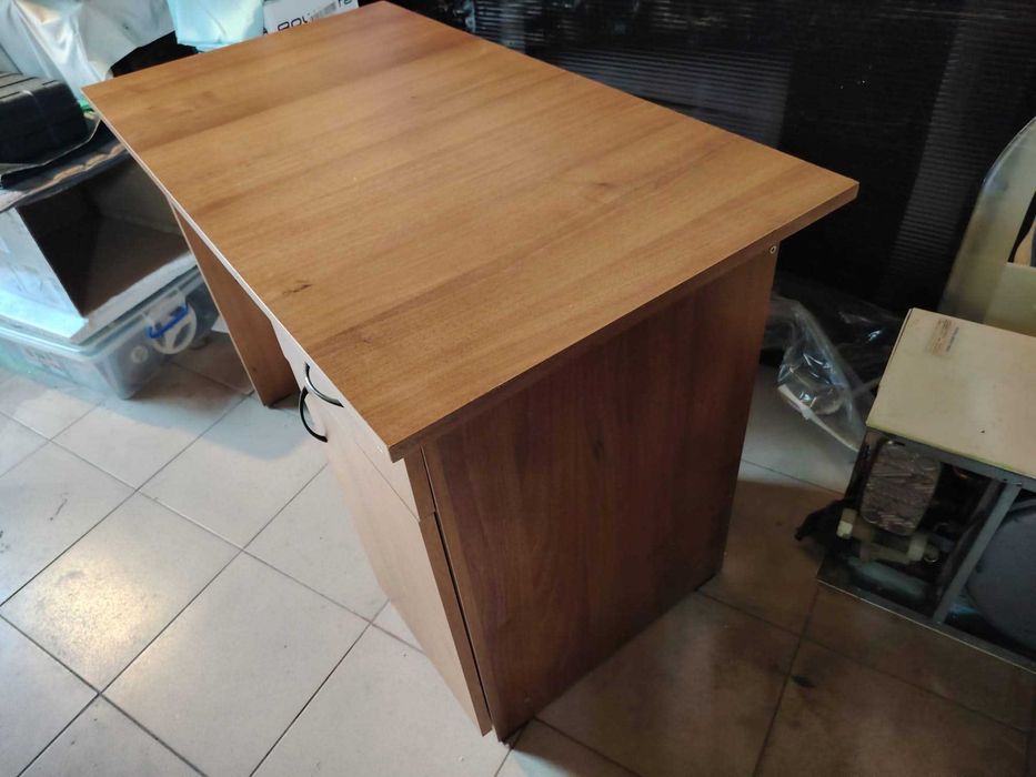 Birou clasic pentru computer