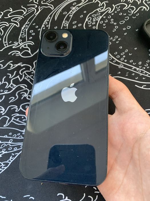 Iphone 13 в идеальном состояний!