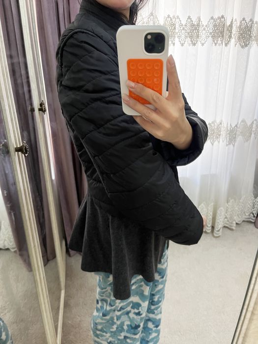 Продается  брендовая куртка