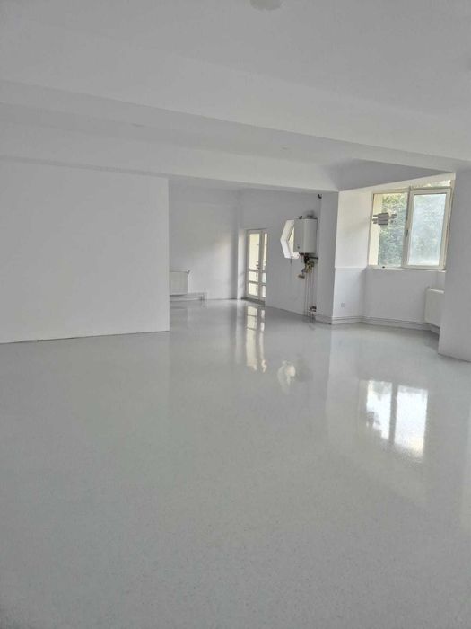 inchiriez sau vand spatiu comercial langa scoala 11