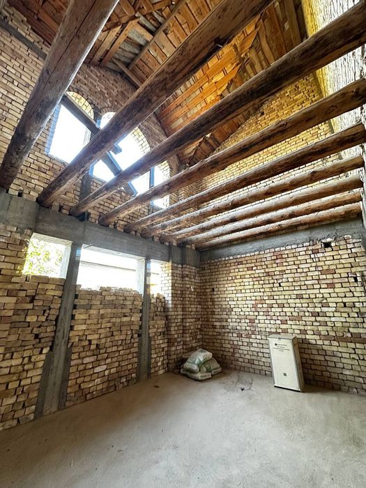 Uchaska sotiladi ibn sinoda