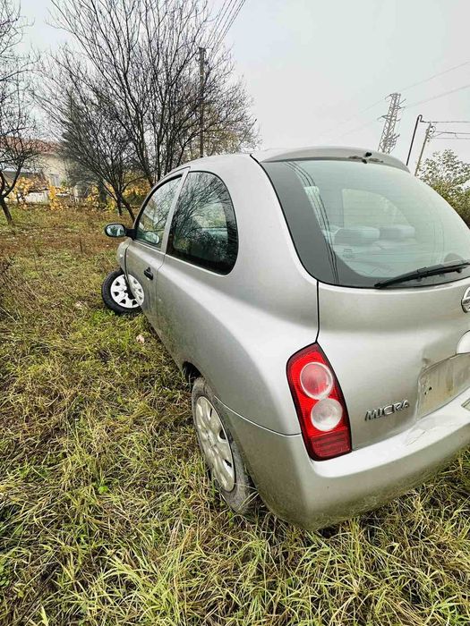 Nissan micra 2004(цяла за части)