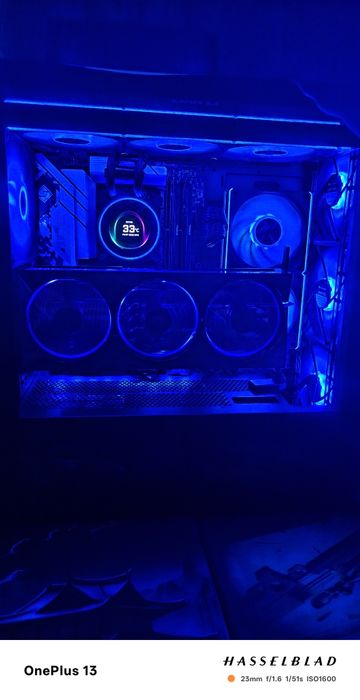 rx 9070 xt amd , на гарантии, видеокарта