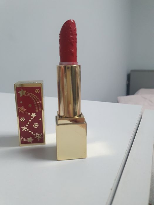 Червило Estee Lauder Есте Лаудер