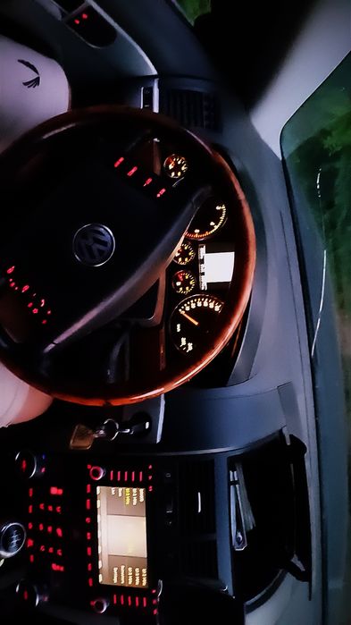 VOLKSWAGEN Touareg 2005 — imagine 5