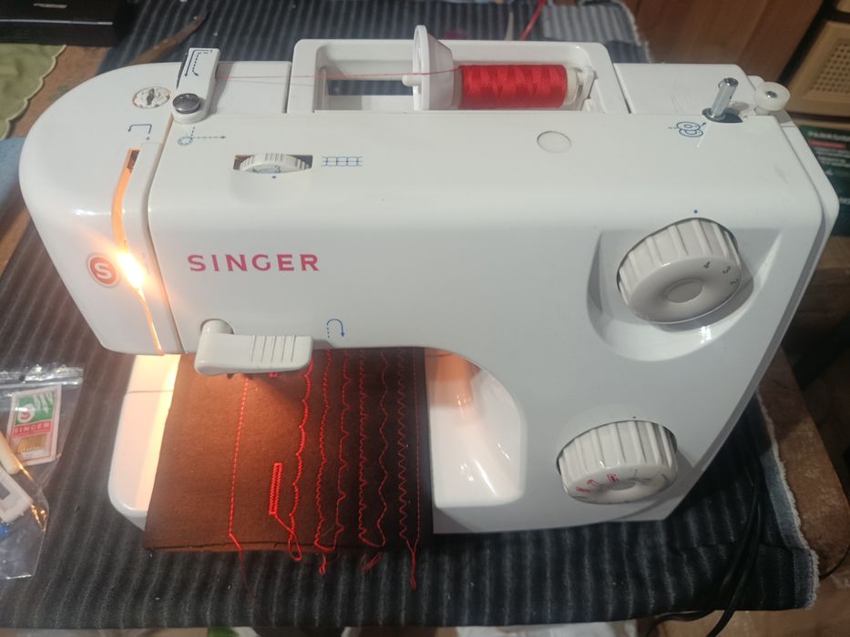 Mașina cusut Singer Smart 2