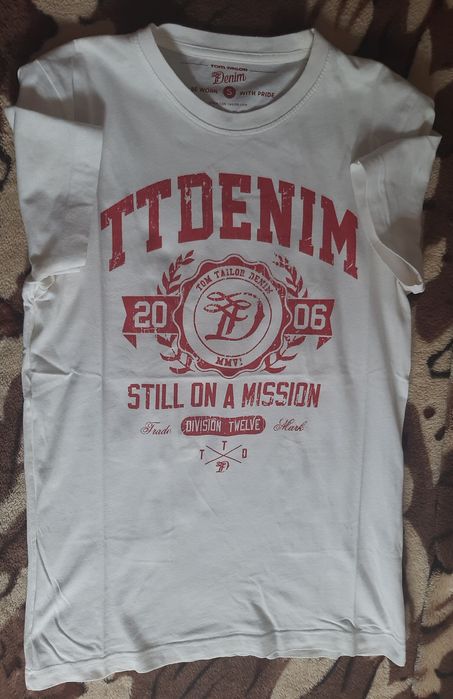 Tricou diferite modele