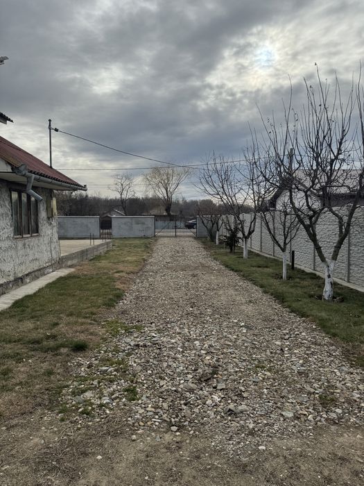 Teren 1000 m2 cu fundatie in com. Marculesti