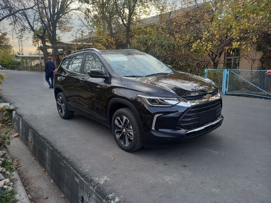 Срочно продаётся Tracker premier