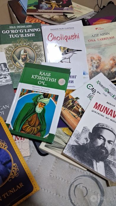 Badiiy kitoblar toʻplami (60 ta)