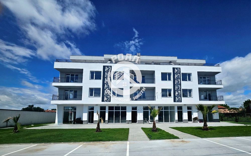 Продава се Тристаен апартамент в Раковски - 133 кв.м за 888 €/кв.м - Снимка #1