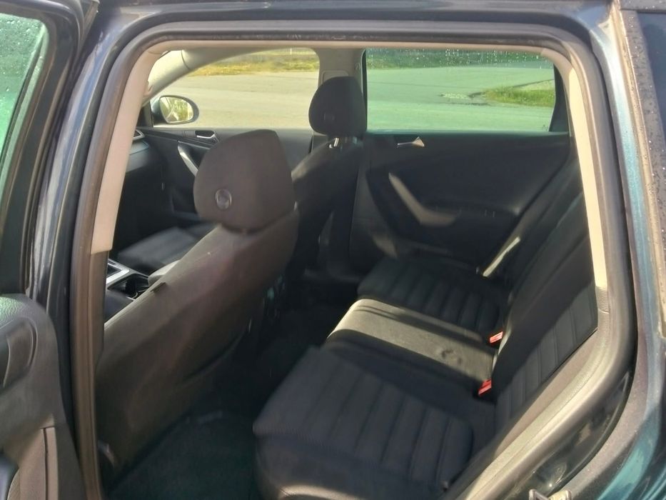 Vand passat b6 motor 2.0.140 cp in stare foarte buna  pret 2700negggg