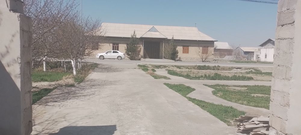Участка сотилади